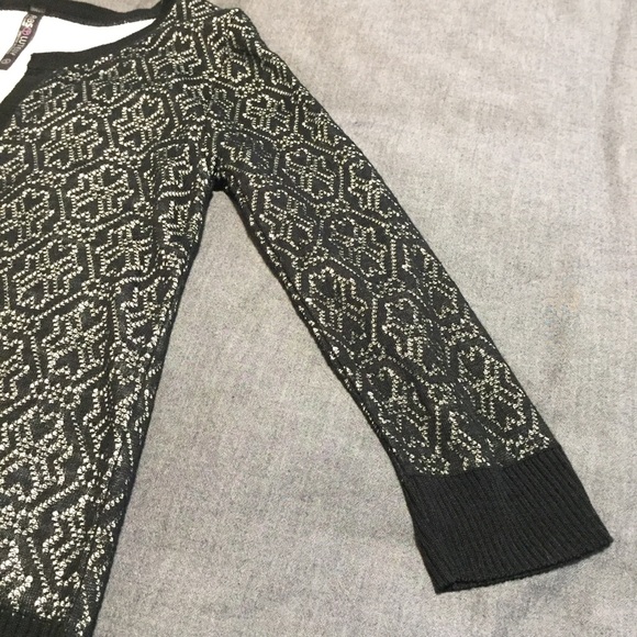 ABSOLUTELY black and white pattern cardigan small - Picture 4 of 8